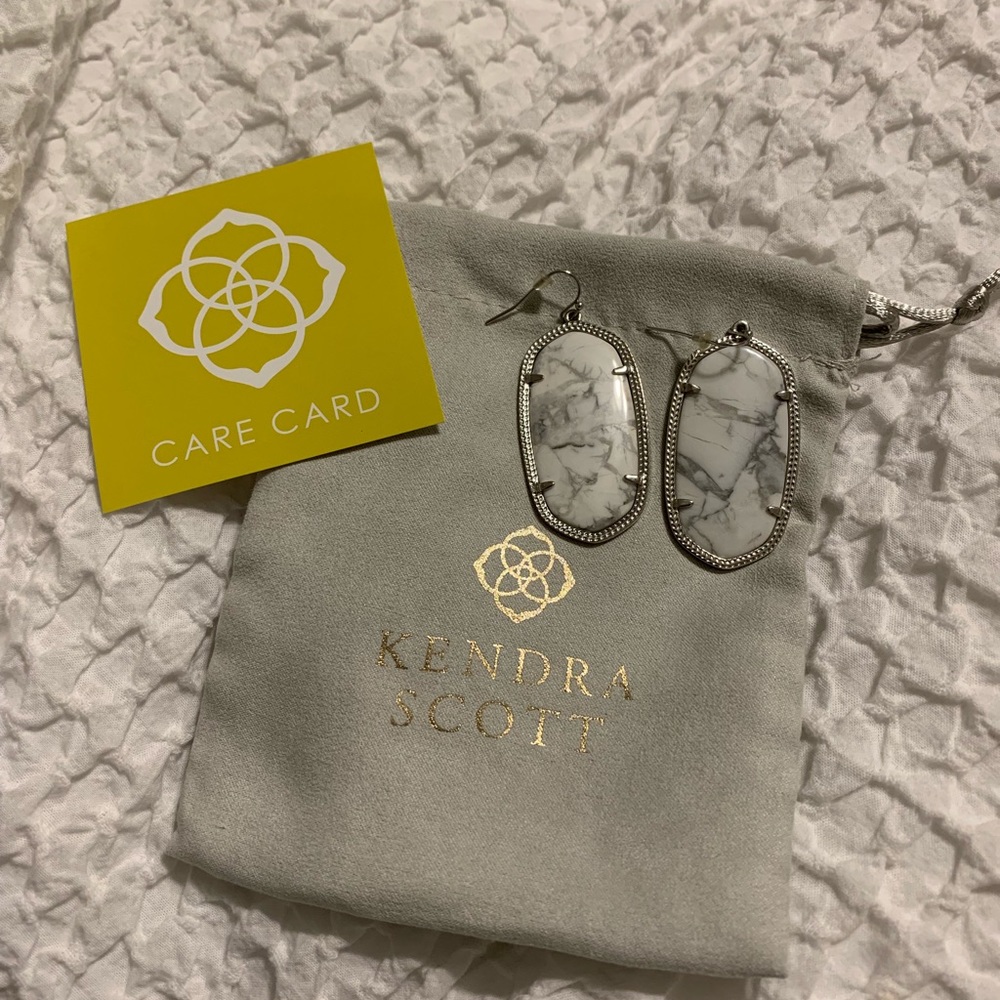 Kendra Scott Howlite Danielle Earrings ❤️❤️❤️